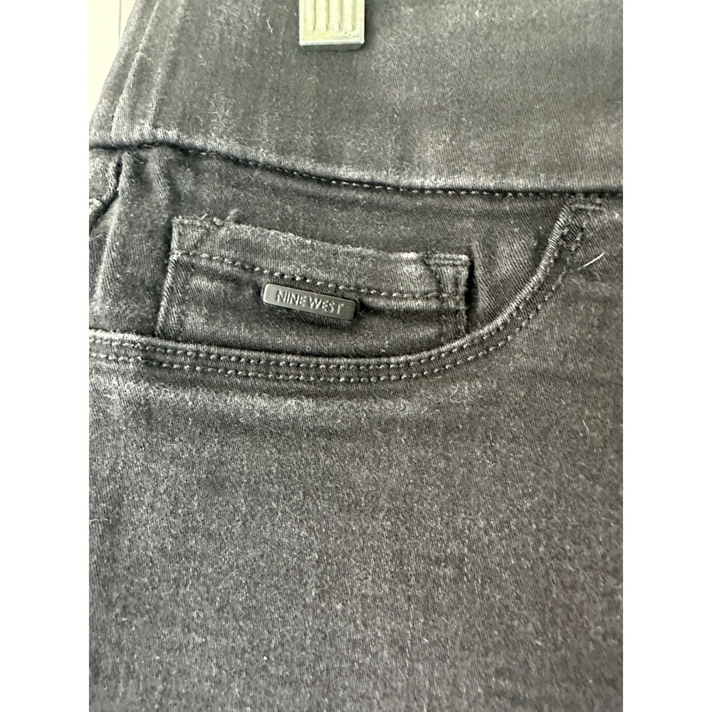 Nine West Heidi Pull-On Skimmer Shorts Washed Black Denim Womens 16 Bermuda - Picture 3 of 6
